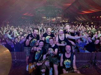 Partyband TETRAPACK